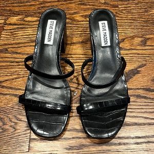 Steve Madden strappy slides